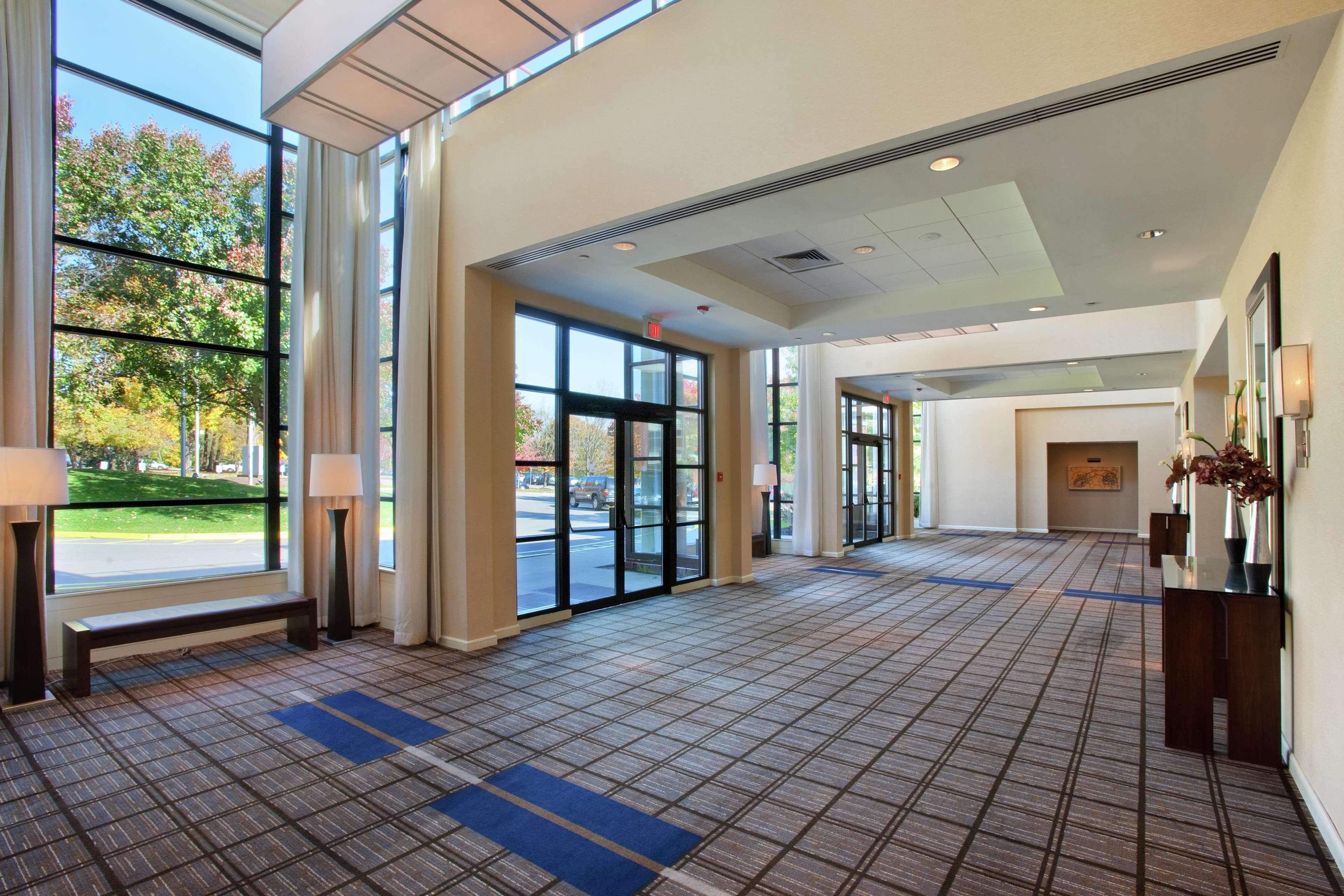 The Saratoga Hilton Saratoga Springs Exterior foto