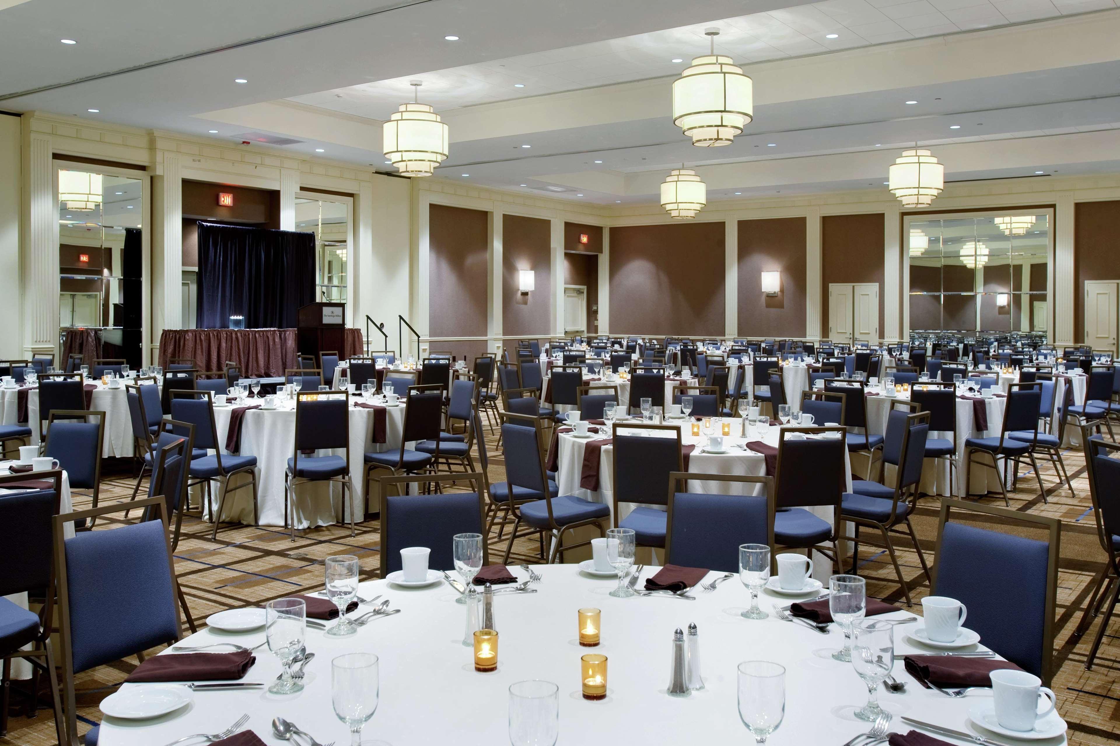The Saratoga Hilton Saratoga Springs Exterior foto