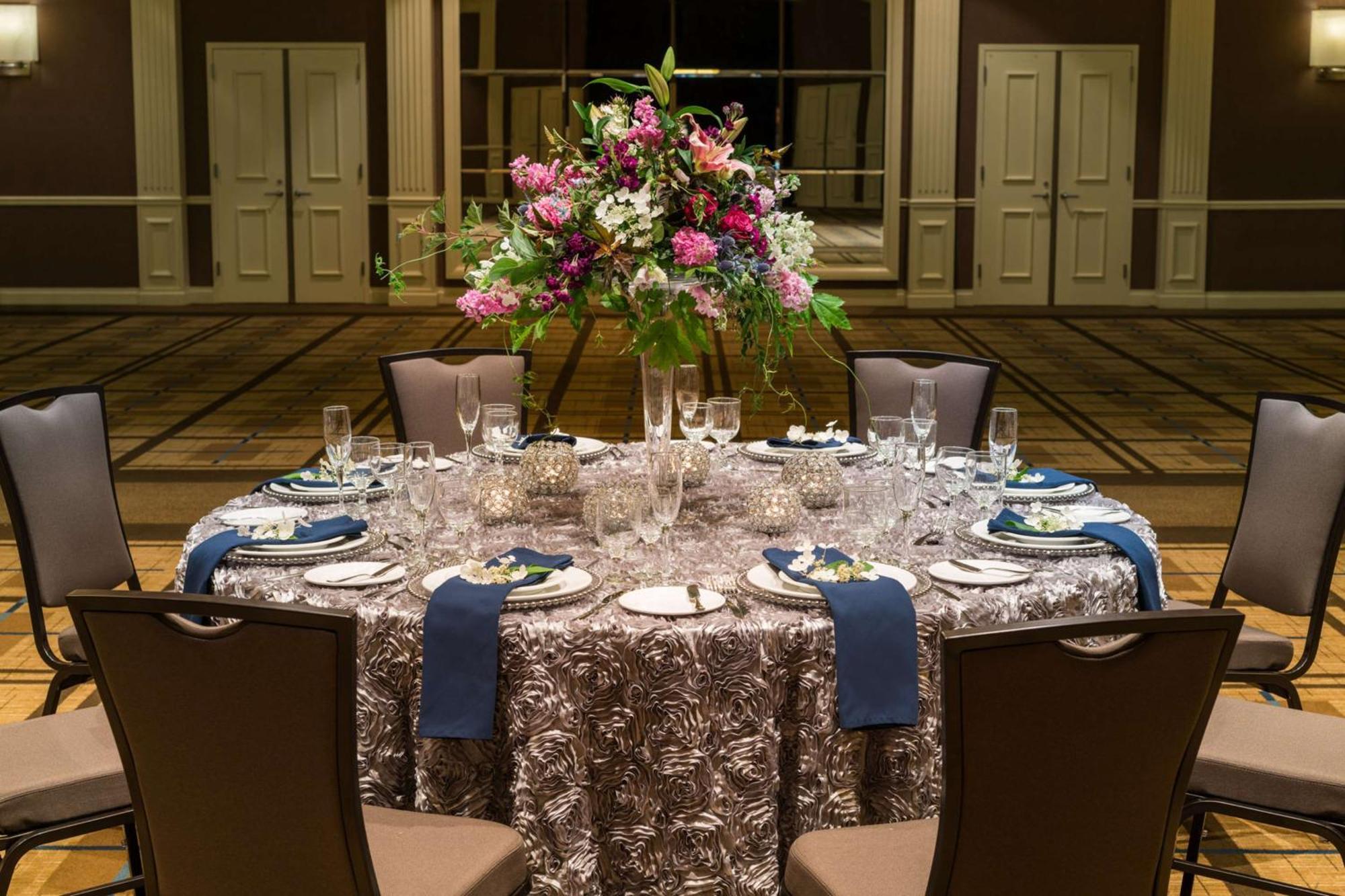 The Saratoga Hilton Saratoga Springs Exterior foto