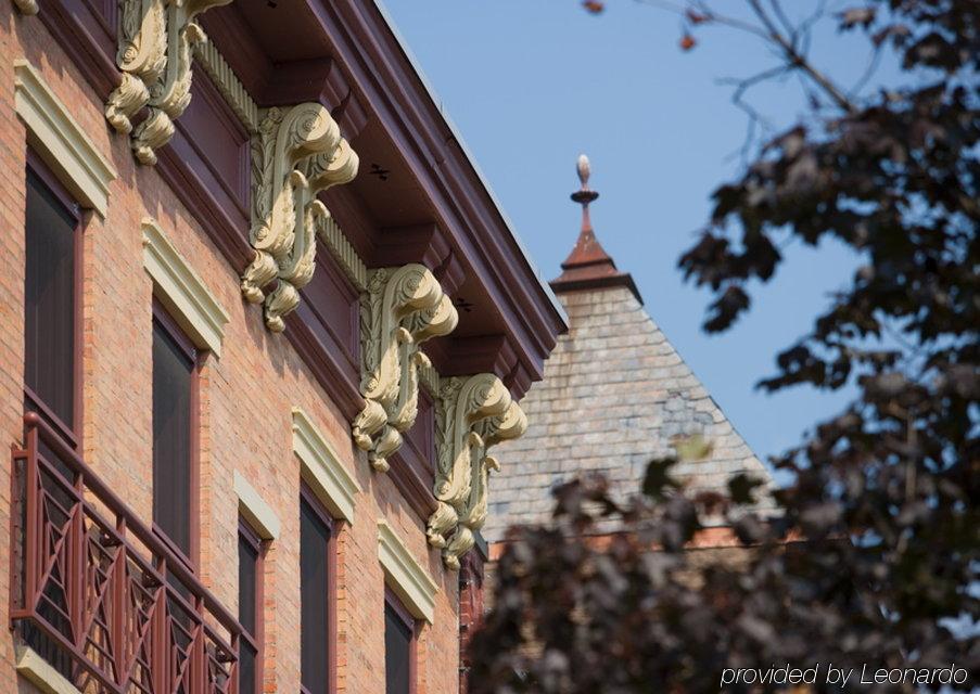 The Saratoga Hilton Saratoga Springs Exterior foto