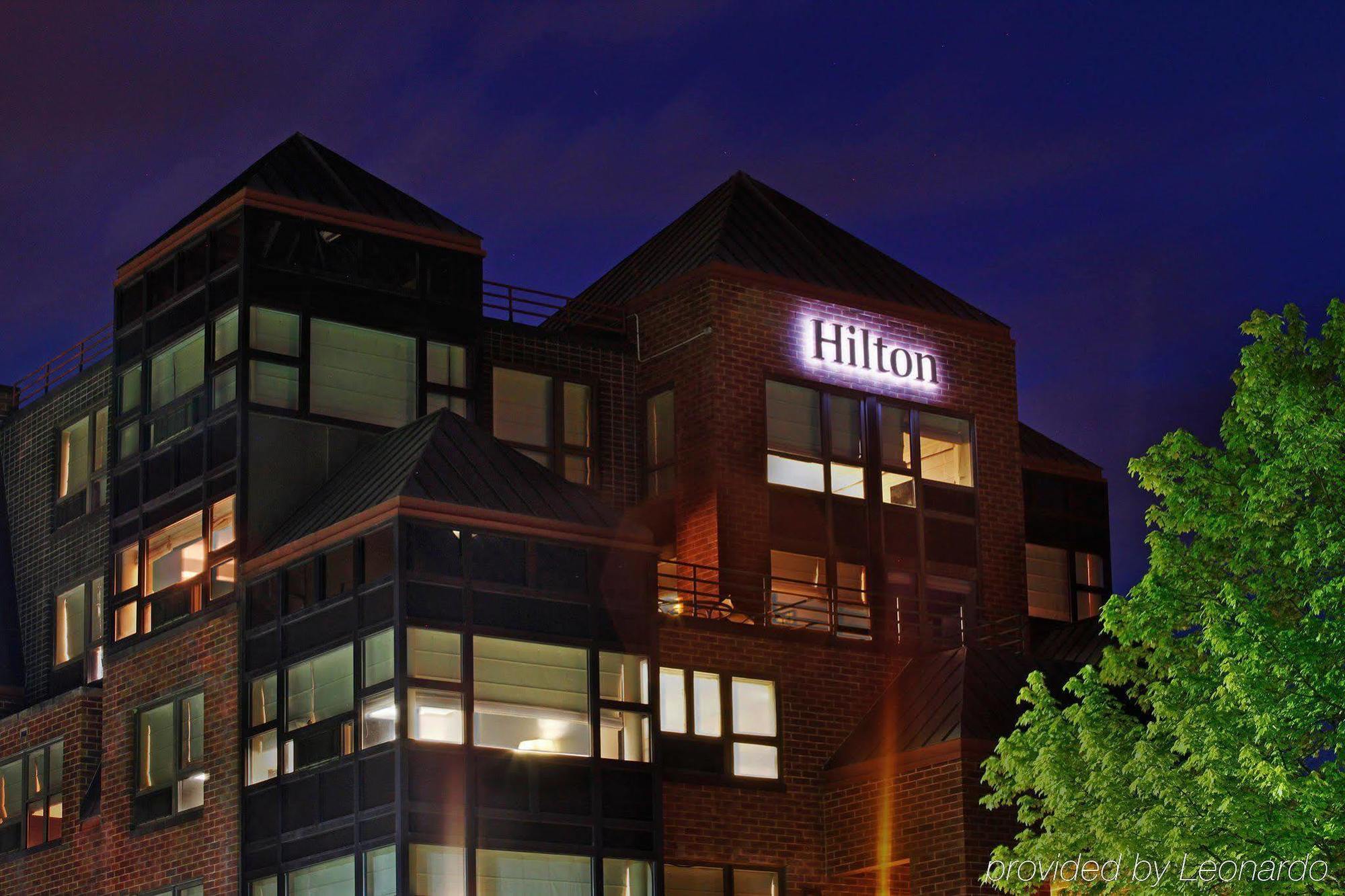 The Saratoga Hilton Saratoga Springs Exterior foto